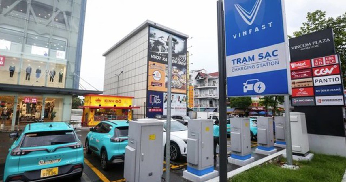 Vì sao tốc độ ‘phủ’ trạm sạc chậm hơn tốc độ tăng trưởng xe điện?