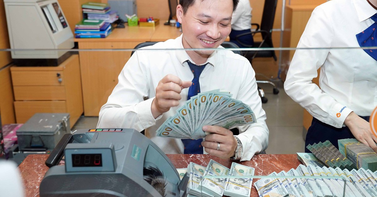 Giá USD tăng lên 26.000 đồng