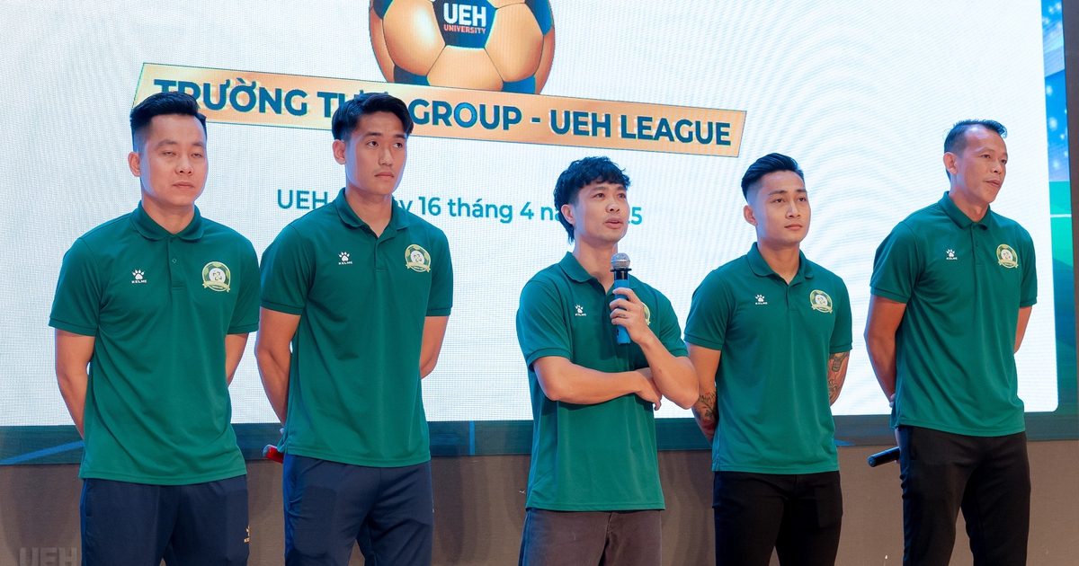 Công Phượng truyền lửa tại giải bóng đá sinh viên ĐH Kinh tế TP.HCM