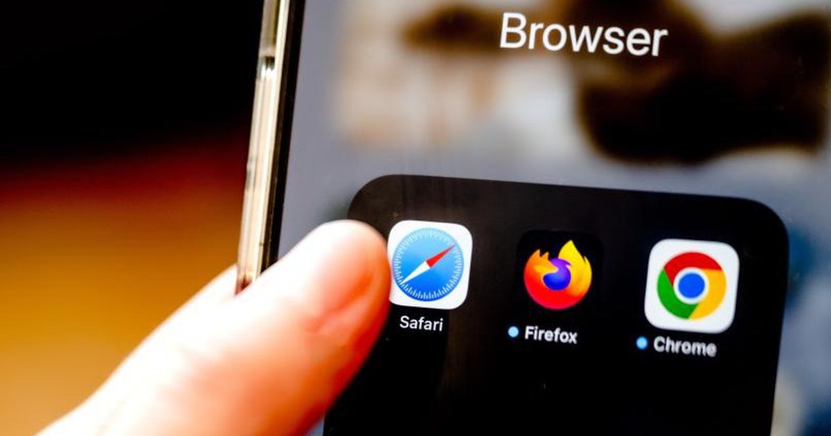 Safari hiện lịch sử tìm kiếm sau cập nhật iOS 18.4.1