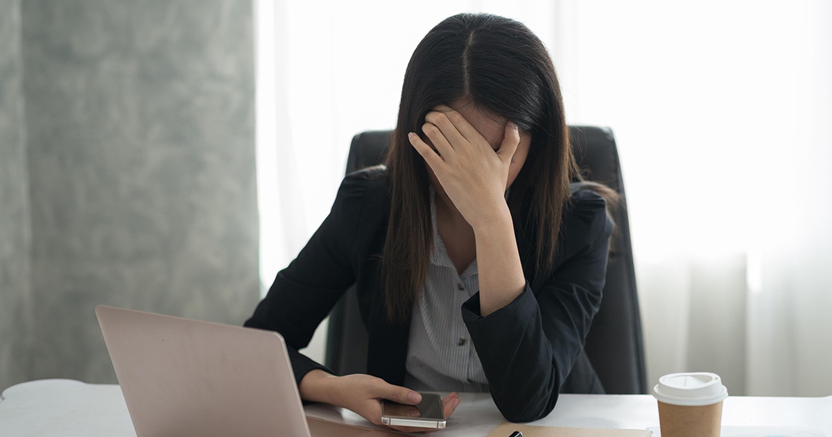Cười ra nước mắt chuyện lương nhân viên bảo hiểm mỗi tháng mua được một lượng vàng