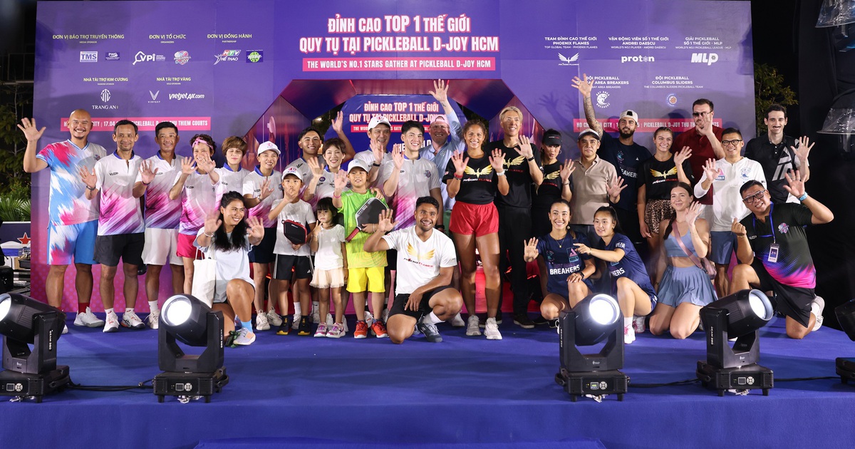 Siêu sao pickleball quốc tế giao lưu với người hâm mộ tại cụm sân Pickleball D-Joy