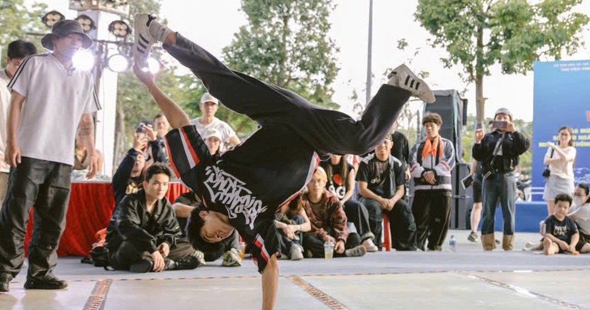 Sân chơi cho giới trẻ, du khách yêu thích Street Dance