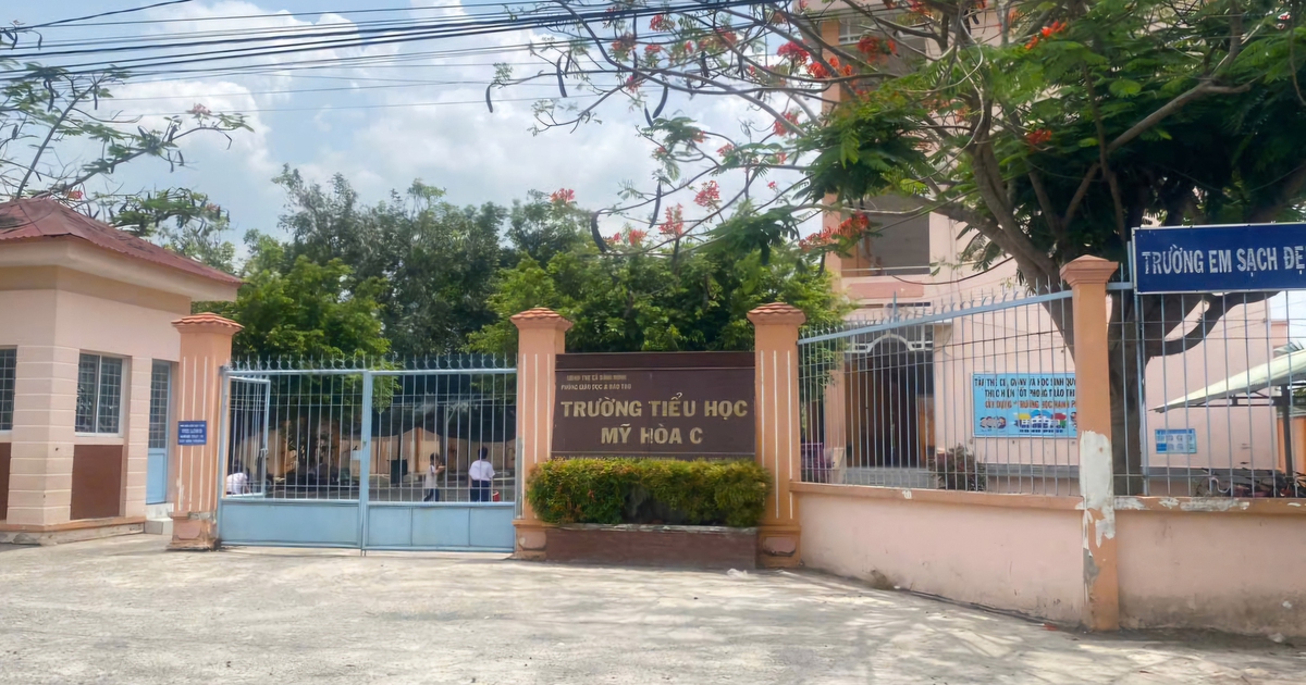 Uống trà sữa của người lạ cho trước cổng trường, 8 học sinh nhập viện