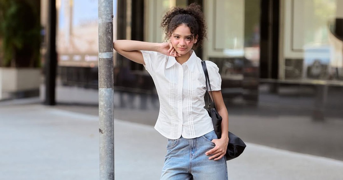Quần ống rộng, quần jeans xanh... những chiếc quần thời thượng của mùa nắng