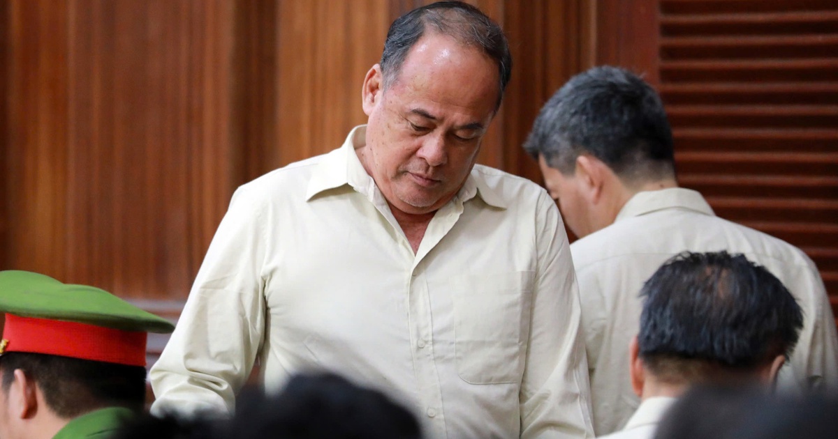 &#039;Đại &aacute;n c&aacute;t l&acirc;u&#039; tại An Giang: Mức &aacute;n của cựu Chủ tịch UBND tỉnh An Giang v&agrave; 43 bị c&aacute;o