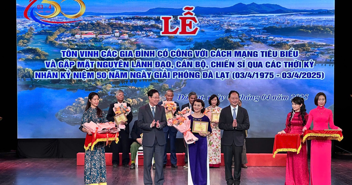 Đà Lạt: Tôn vinh 50 gia đình có công với cách mạng tiêu biểu