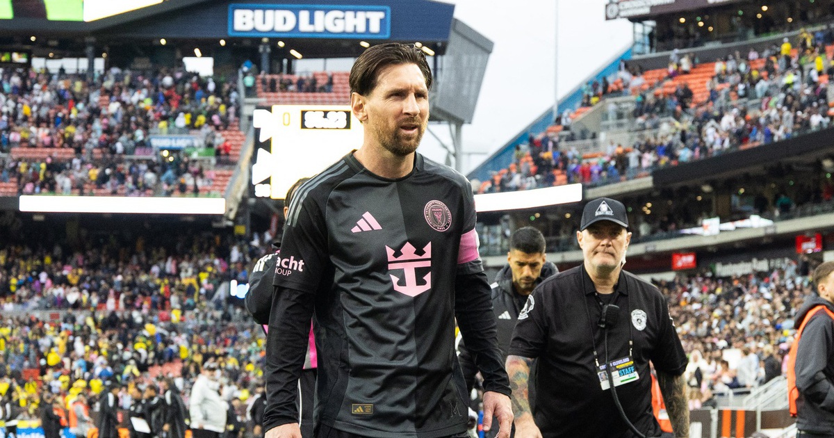 Messi lại lập kỷ lục lịch sử ở MLS, Inter Miami bất bại soán ngôi đầu