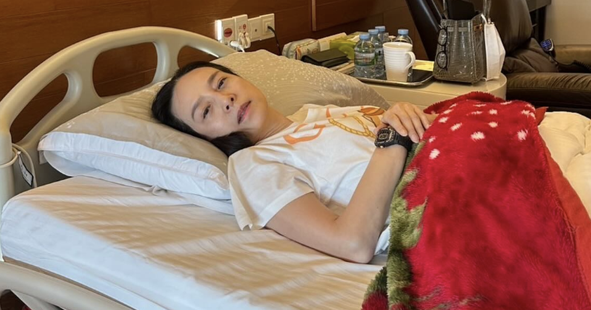 Xót xa hình ảnh Madam Pang nhập viện: Hết lòng chiến đấu vì bóng đá Thái Lan