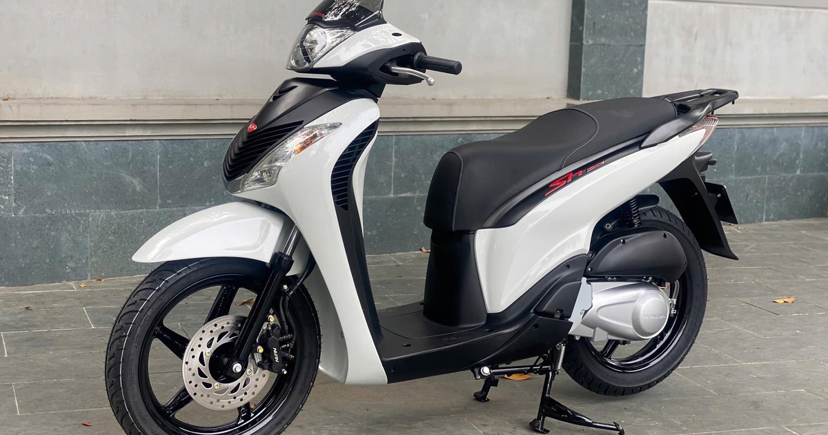 Honda SH Ý dùng 15 năm, bán lại giá 'chát' hơn xe mới