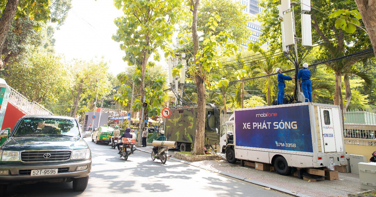 Đại lễ 30.4: MobiFone sẵn sàng bảo đảm liên lạc trên mọi miền Tổ quốc