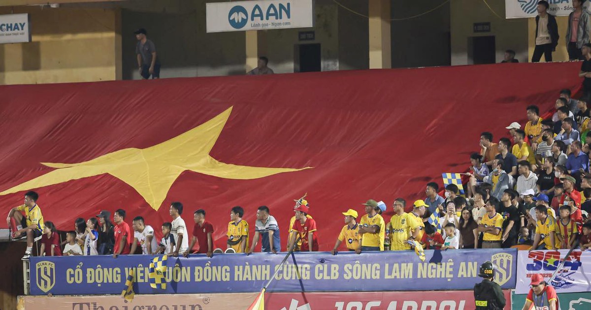 Cả V-League cùng hướng về ngày đại lễ của dân tộc