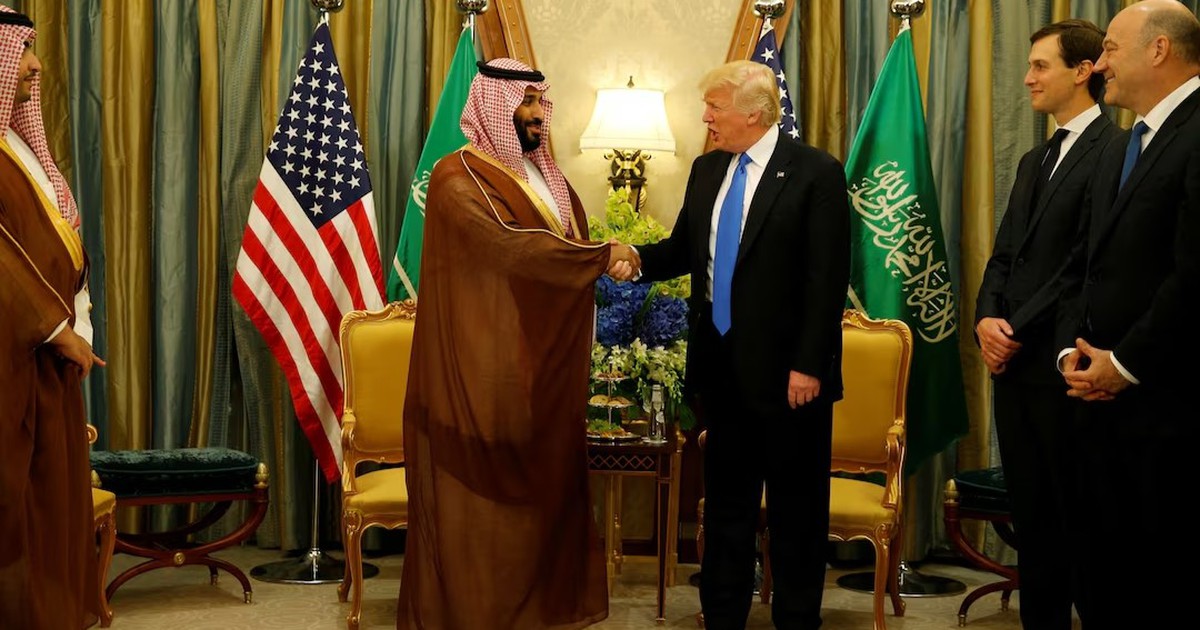 Ông Trump sắp đề xuất bán 100 tỉ USD vũ khí cho Ả Rập Xê Út Ông Trump sắp đề xuất bán 100 tỉ USD vũ khí cho Ả Rập Xê Út