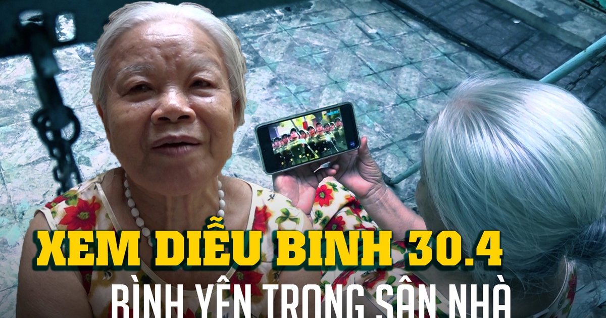 50 năm đất nước thống nhất: Cụ bà xem diễu binh 30.4 theo cách riêng trọn cảm xúc