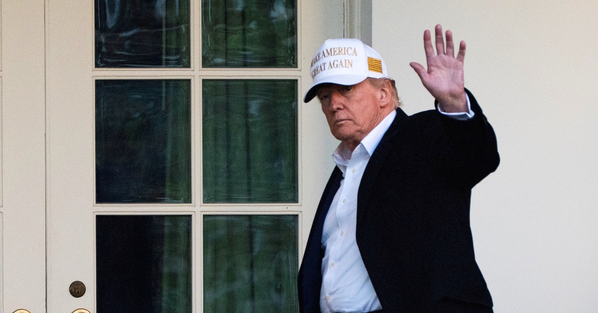 Sắp tròn 100 ngày đầu nhiệm kỳ, ông Trump có tỷ lệ ủng hộ thấp bất thường