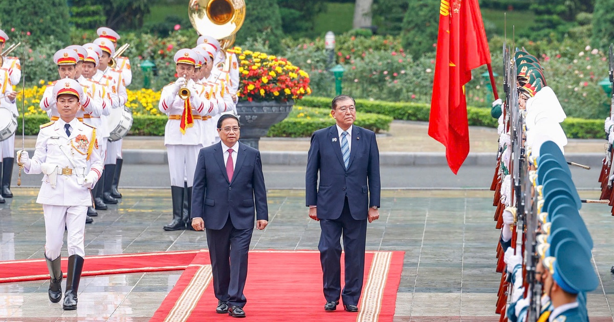 Thủ tướng Phạm Minh Chính chủ trì lễ đón Thủ tướng Nhật Bản Ishiba Shigeru