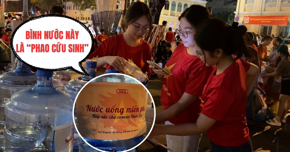 Mát lòng những bình nước giải khát trên đường xem diễu binh