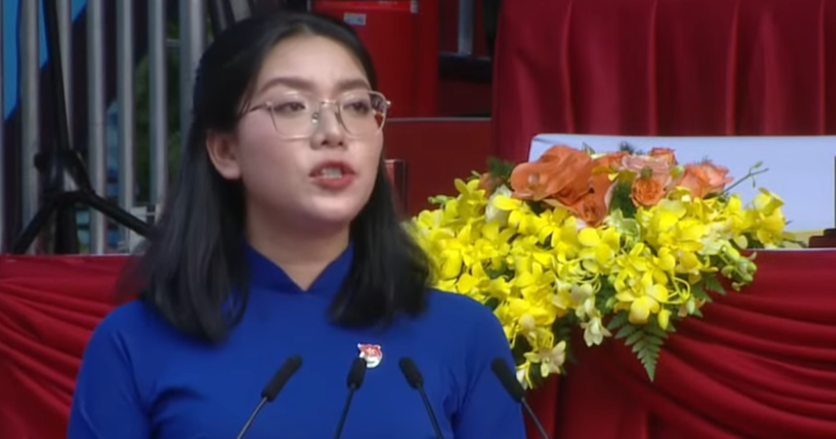 Cô gái phát biểu 'rất chất' tại lễ 50 năm đất nước thống nhất