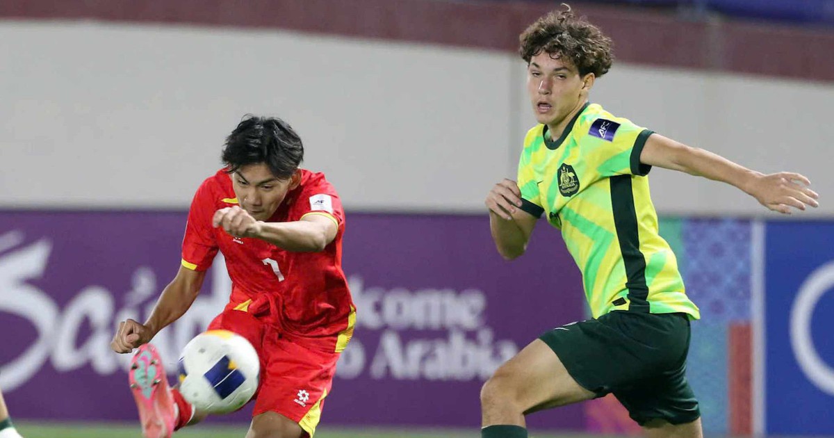 U.17 Việt Nam chơi cực hay, giành điểm trước đội mạnh Úc ở giải châu Á