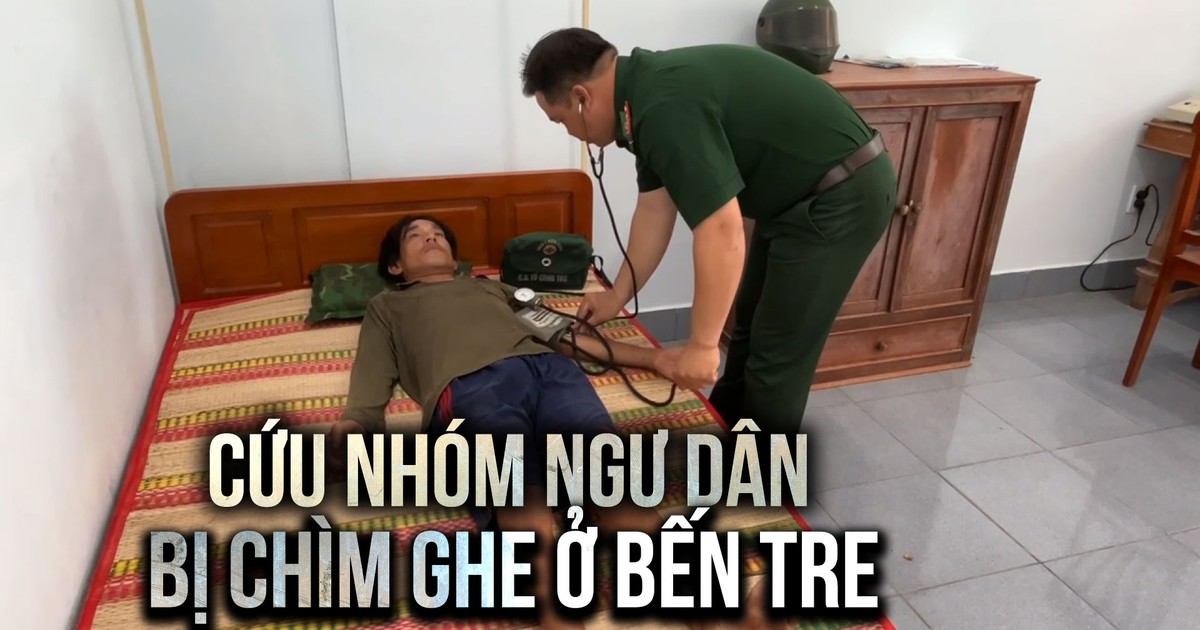 Tàu đánh cá bị chìm do phá nước ở cửa sông Cửa Đại: Cứu sống 3 ngư dân