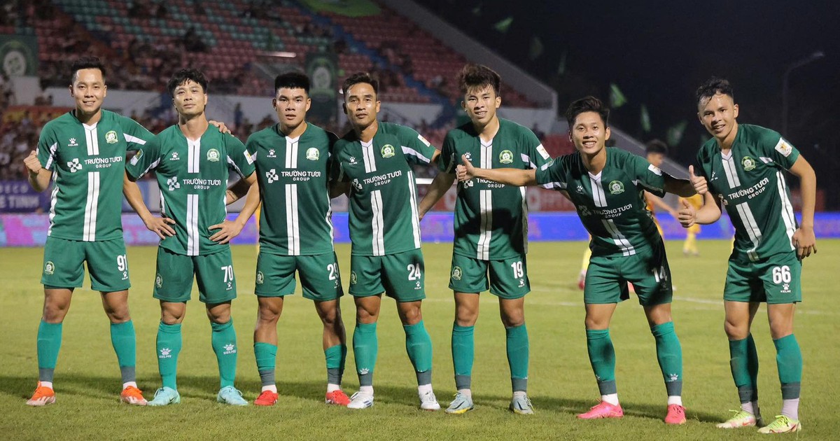 Công Phượng làm thót tim đối thủ, Hoàng Đức kiến tạo cực hay giúp đội nhà chiến thắng