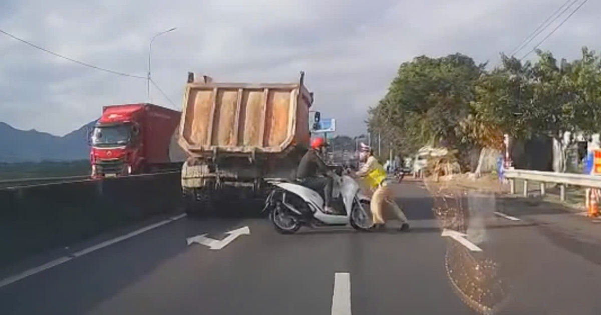 Khởi tố t&agrave;i xế &#039;th&ocirc;ng chốt kiểm so&aacute;t&#039; ở Kh&aacute;nh H&ograve;a