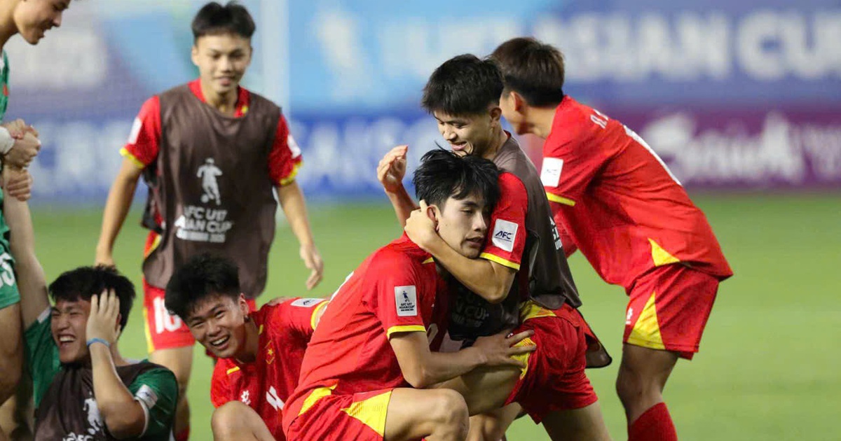 U.17 Việt Nam kiên cường vượt núi Phú Sĩ: Quyết thắng UAE, làm nên chiến tịch lịch sử