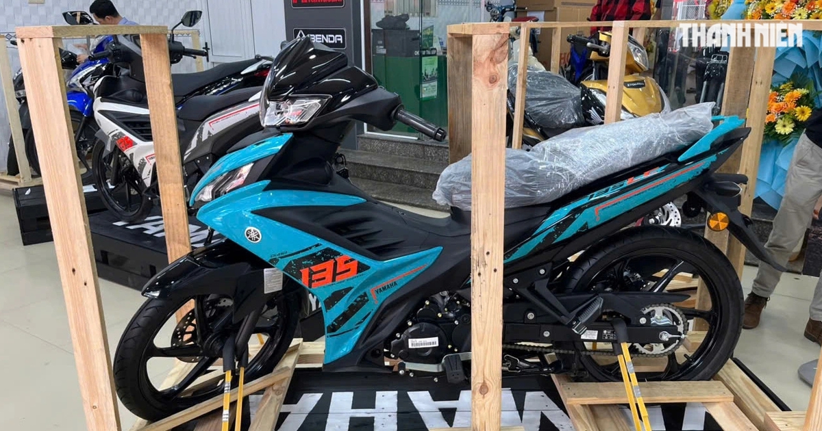 Xe máy nhập khẩu ồ ạt tràn về Việt Nam, lấn át xe lắp ráp trong nước