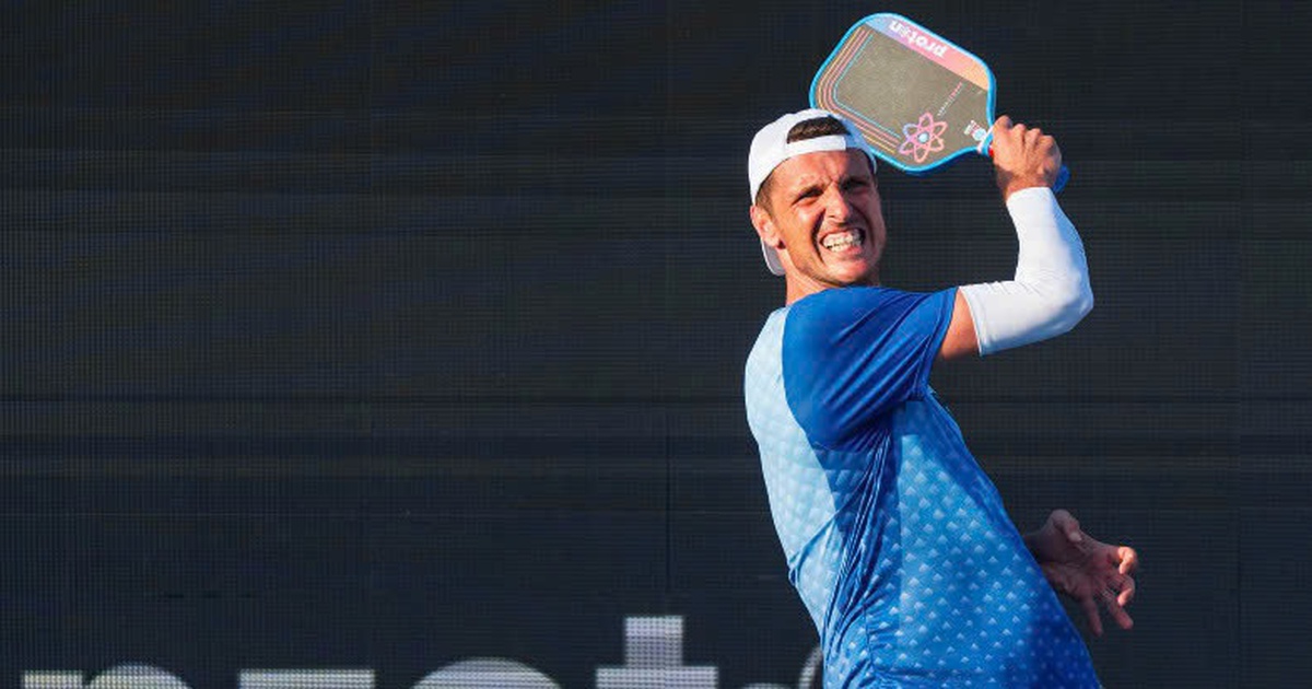 Tay vợt pickleball số 1 thế giới Andrei Daescu thi đấu ở Việt Nam, khán giả hào hứng