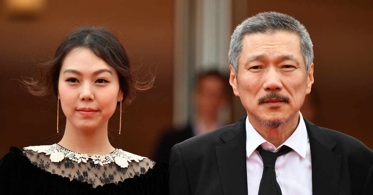 Kim Min Hee đón con trai cùng người tình U.70