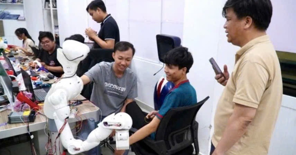 Kỹ năng người lao động cần trang bị thời AI: ĐH điều chỉnh chương trình đào tạo