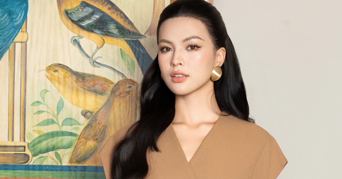 Công sở vào hè cùng những gam màu nhã nhặn