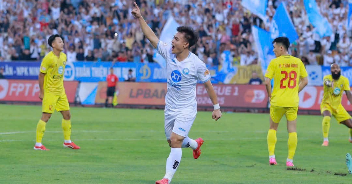 Bảng xếp hạng V-League mới nhất: HAGL vươn lên tốp 8, Bình Dương vẫn phải đua trụ hạng