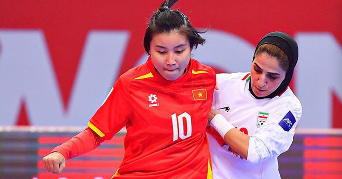 Đội futsal nữ Việt Nam hòa ĐKVĐ Iran, vào tứ kết với ngôi nhất bảng: HLV Đình Hoàng nói gì?