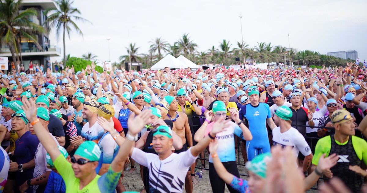 Hàng nghìn 'người thép' lao ra biển Sơn Thủy tranh tài IRONMAN 70.3 Đà Nẵng