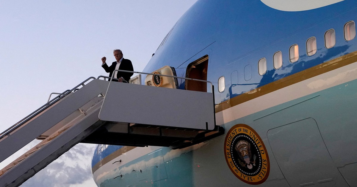 Ông Trump sẽ được Qatar tặng riêng chuyên cơ Không lực Một?
