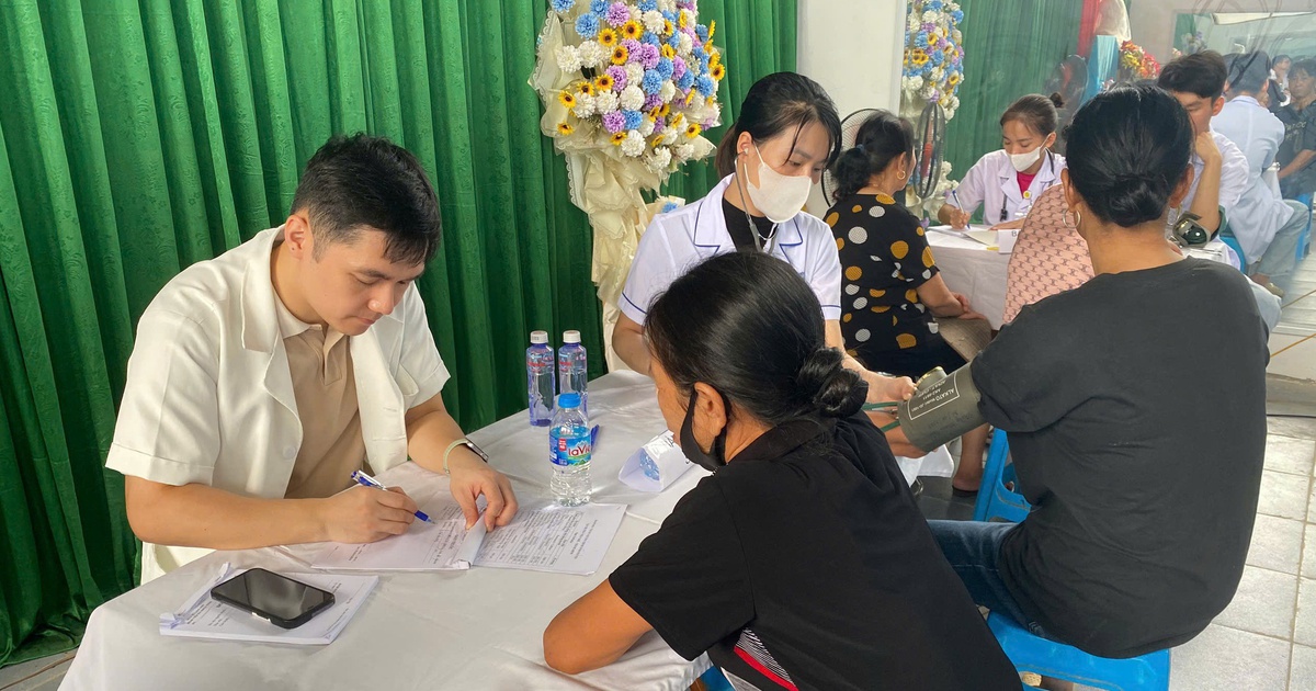 Vị bác sĩ nỗ lực từng ngày để xứng đáng lời dạy của Bác Hồ