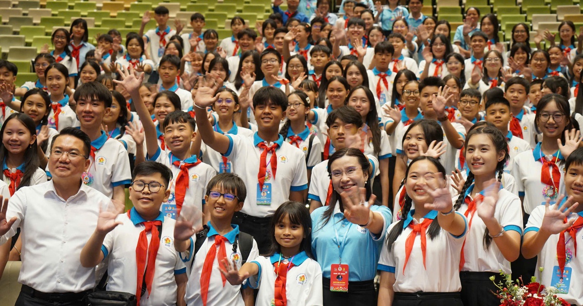 Đại biểu Cháu ngoan Bác Hồ tự hào về đất nước, tự hào là người Việt Nam