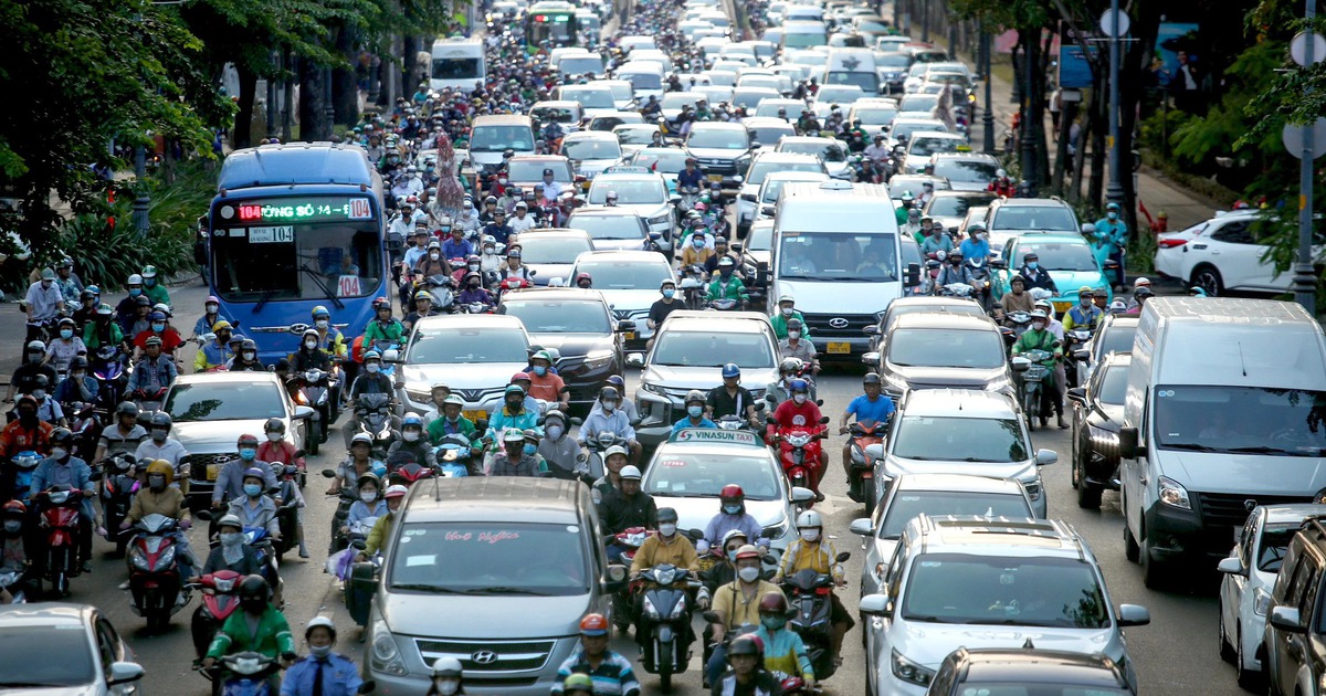 Mức khí thải ô tô, xe máy được quy định thế nào?