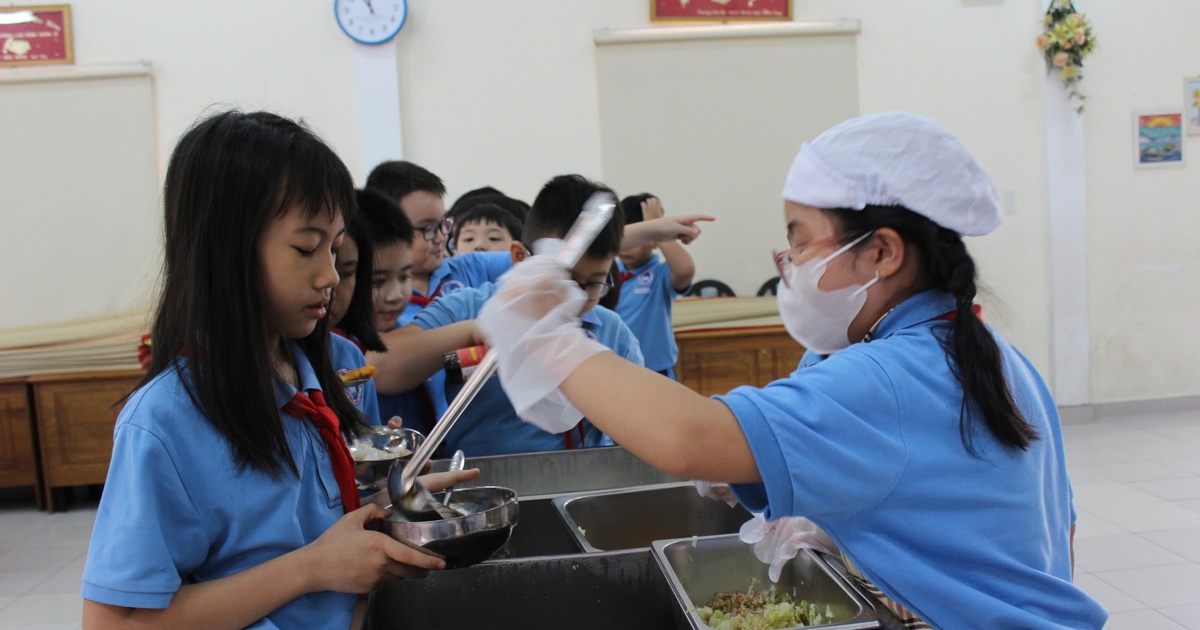 Bỏ hình thức đuổi học: Cần trang bị kỷ luật tự giác cho học sinh