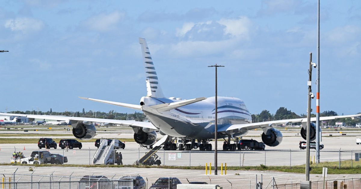 Biến máy bay Boeing của Qatar thành chuyên cơ Tổng thống Mỹ phải tốn cả tỉ USD