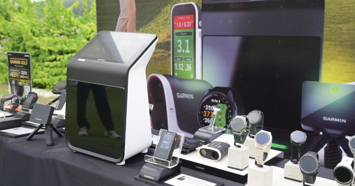 Tràng An Open 2025: FPT Shop & Garmin 'Lên Ngôi' Đón Vận Động Viên, Công Nghệ Thể Thao Cao Cấp