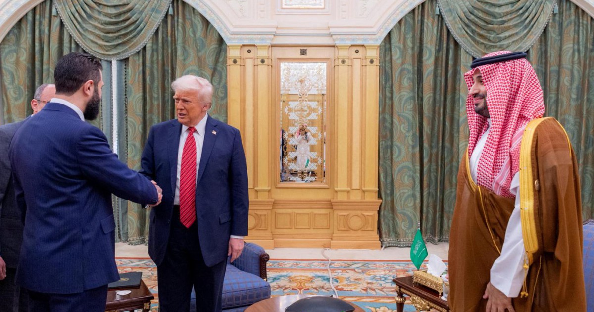 Ông Trump lần đầu gặp lãnh đạo Syria, mở ra bước ngoặt mới ở Trung Đông