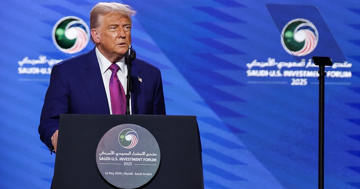 Ông Trump hứa Mỹ không ‘rao giảng về cách sống’, gây chấn động Trung Đông
