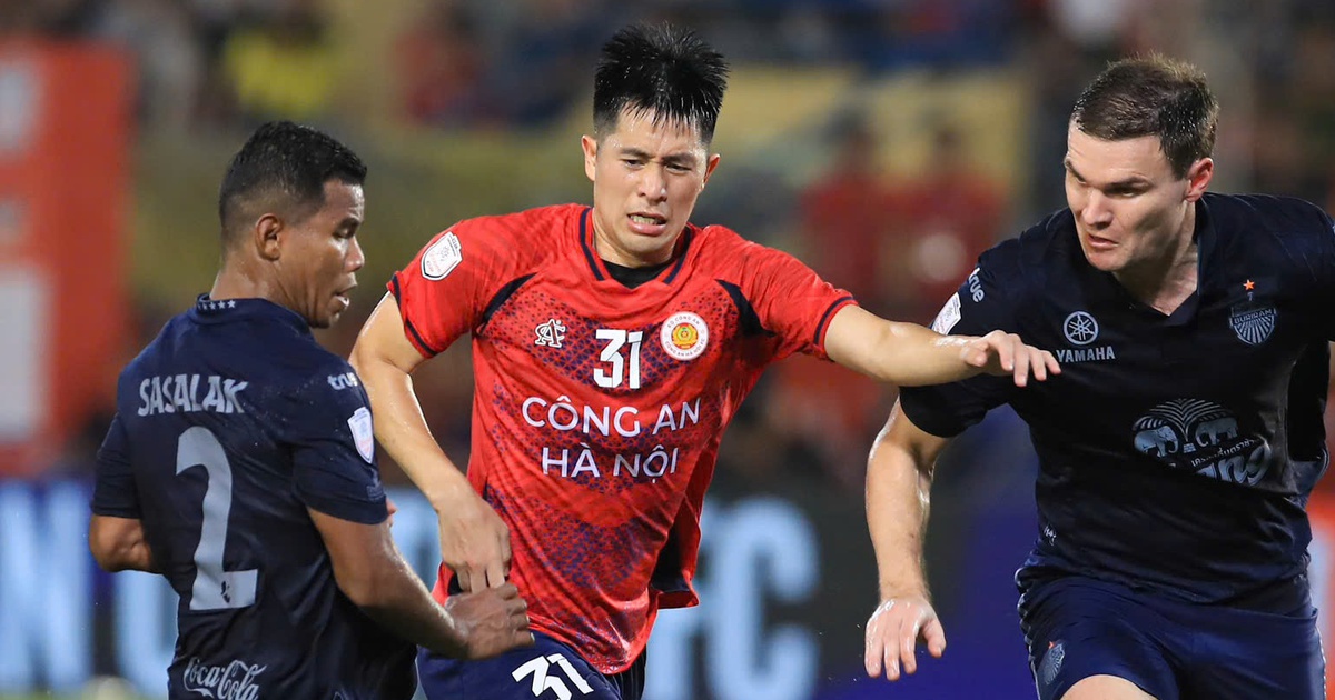 'Tường thép' Đình Trọng trở lại: Thầy Kim nên trao cơ hội, tại sao không?