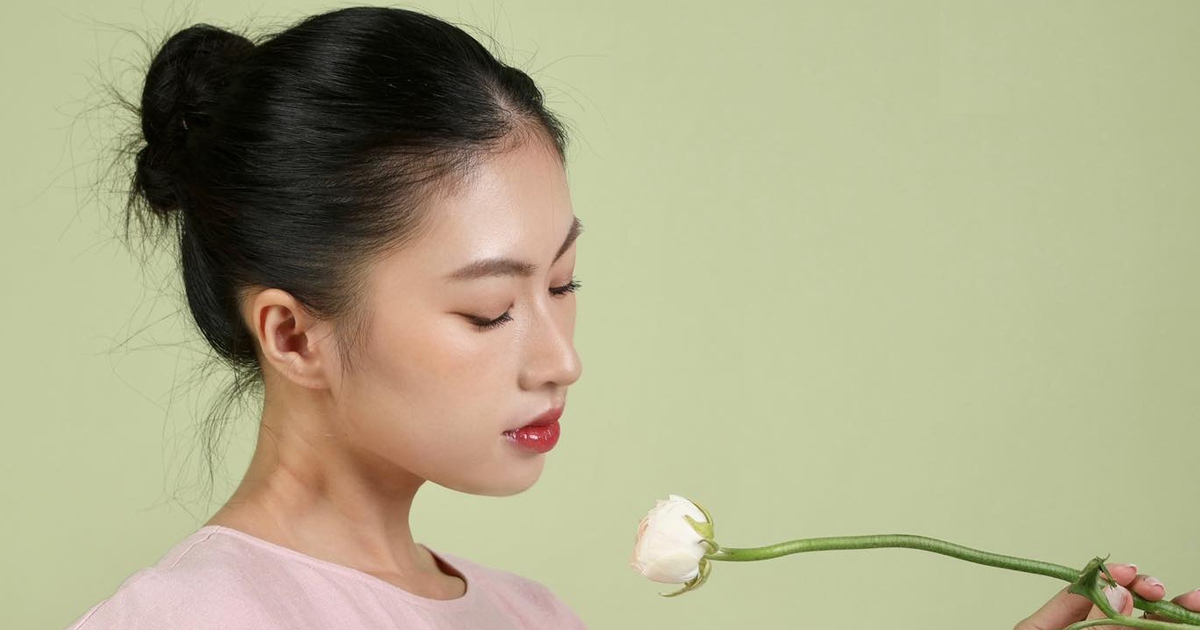 Trang phục đẹp nhất ngày nắng là váy không tay