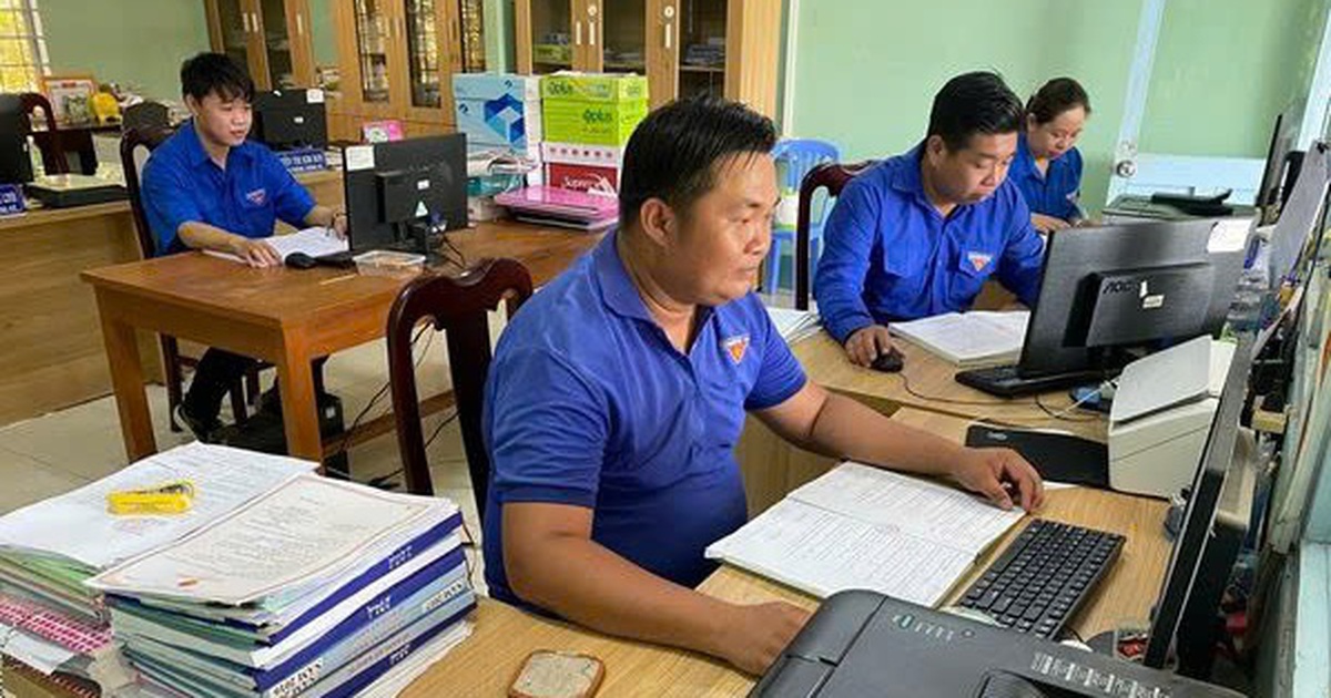 Một thanh niên chủ nhiệm 4 câu lạc bộ khởi nghiệp