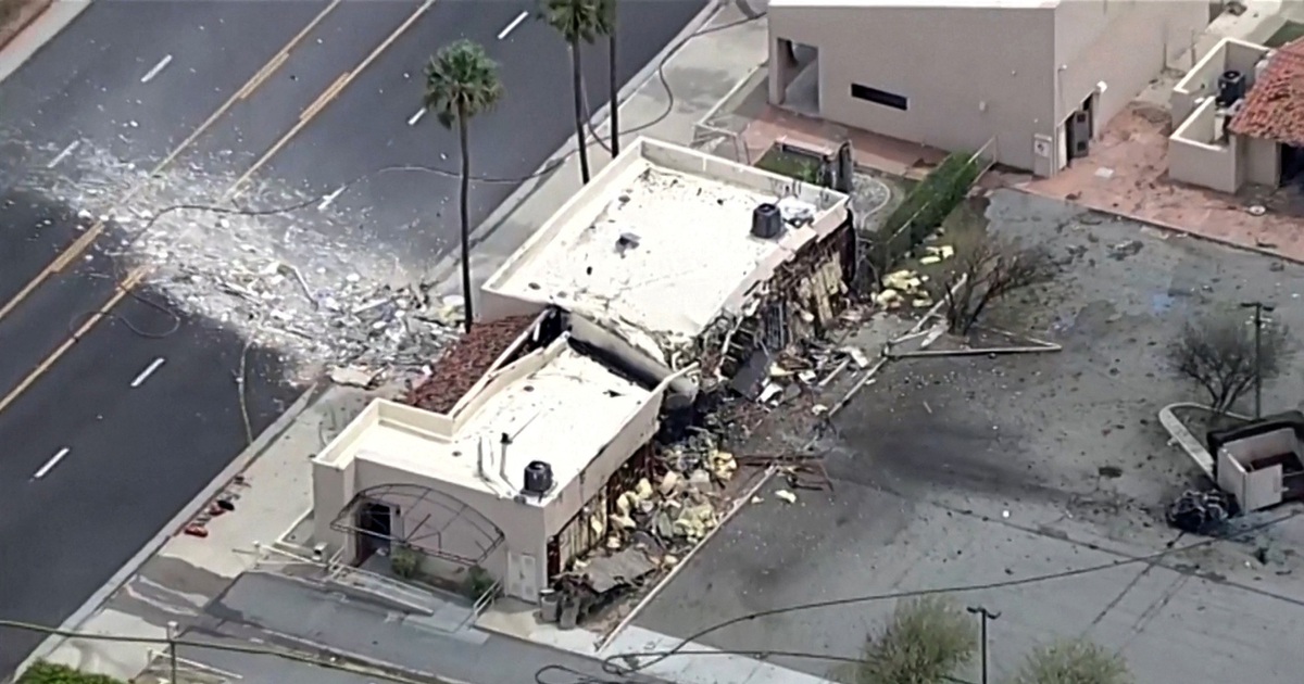 Nổ bom chết người tại ph&ograve;ng kh&aacute;m ở California, FBI cho l&agrave; &#039;khủng bố&#039;
