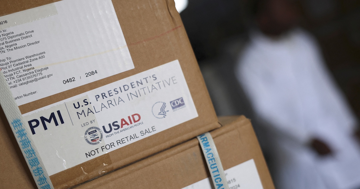Lương thực mục nát dù hàng triệu người cần sau quyết định của chính quyền ông Trump