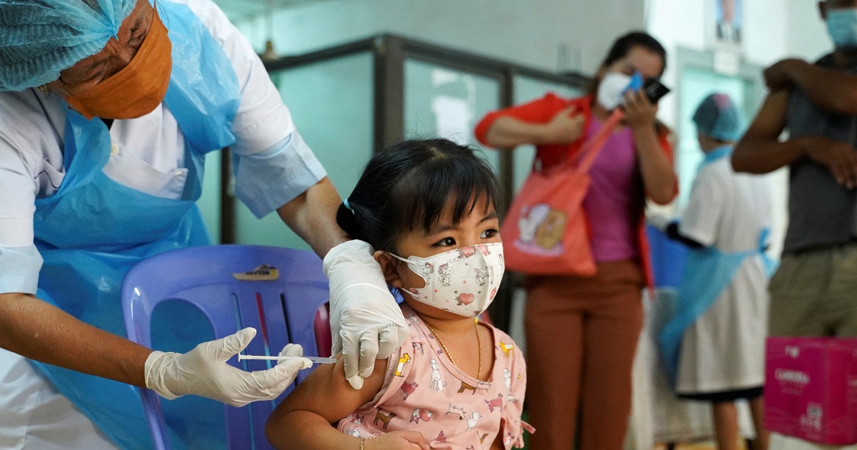 Campuchia khuyến c&aacute;o người d&acirc;n nắm bắt cơ hội tr&aacute;nh đợt b&ugrave;ng ph&aacute;t Covid-19